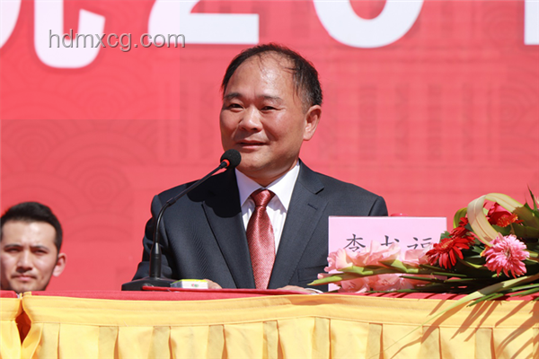 李书福痛批车企恶性竞争，吉利宣布停止新厂建设方案